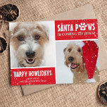 Tarjeta Festiva Foto de perro de Santa Paws Navidades felices de H<br><div class="desc">Felices tarjetas de Navidades de Howliday, con dos fotografías de tu perro o gato, el gracioso texto "¡Santa Paws viene a la ciudad!" con una linda pata blanca y un corazón rojo, y una nieve transparente para darle la tarjeta que se siente en invierno. Todos los textos e imágenes se...</div>