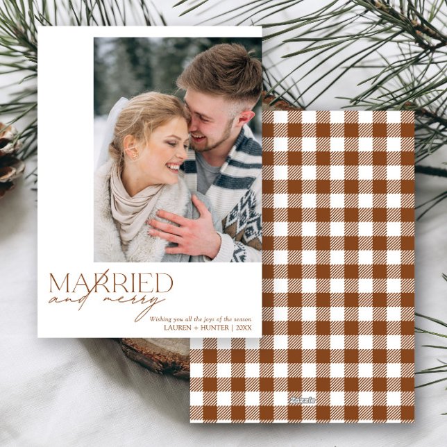 Tarjeta Festiva Foto de Plaid Married and Merry Newlyweds (Subido por el creador)