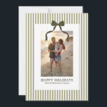 Tarjeta Festiva Foto de rayas y lazo verdes vintage<br><div class="desc">Esta tarjeta de vacaciones presenta una foto y rayas verdes vintage y un lazo para enviar saludos festivos a amigos y familiares.</div>