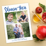 Tarjeta Festiva Foto de vacaciones multifoto de Shana Tova Rosh Ha<br><div class="desc">Esta moderna tarjeta de foto de Rosh Hashanah presenta un sencillo fondo blanco con un guión moderno de caligrafía en azul. El saludo en la parte delantera dice "Shana Tova". Tiene tres fotos (dos cuadradas y una horizontal). En la parte posterior hay un fondo azul de coordinación que se puede...</div>
