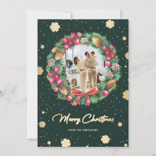 Tarjeta Festiva Foto de Wreath sobre copos de nieve de oro verde