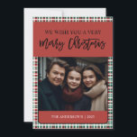 Tarjeta Festiva Foto elegante de cuadros verdes y rojos<br><div class="desc">Con un diseño elegante y una tipografía de escritura,  estas tarjetas de foto de cuadros rojos y verdes siempre están de moda!</div>