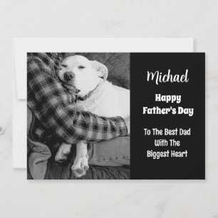 Tarjeta Festiva Foto en blanco y negro de perro acurrucándose con