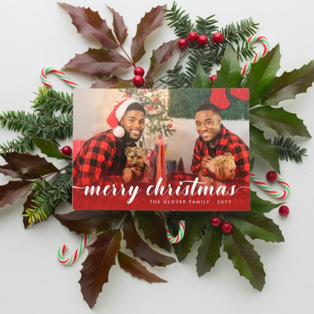 Tarjeta Festiva Foto familiar Calligrafía blanca roja Feliz Navida (Subido por el creador)