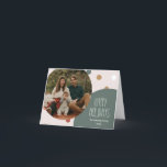 Tarjeta Festiva Foto individual doblada del Punto Verde Del Boho P<br><div class="desc">Esta tarjeta de vacaciones con foto única plegada de boho polka dot es perfecta para su moderno saludo de vacaciones inspirado en una casa de campo bohemia. El clásico estilo rústico, aunque delicado, le confiere un aspecto muy original, conservándolo en lo lindo y sencillo. Los puntos de polka vienen en...</div>