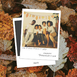 Tarjeta Festiva Foto instantánea vintage con Fall Leaves Garland