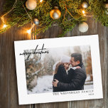 Tarjeta Festiva Foto mínima Black Merry Christmas White<br><div class="desc">Desee a sus amigos y familia Feliz Navidad esta temporada navideña con esta tarjeta de Navidades fotográficos que muestra un patrón de pino en la parte trasera.</div>