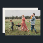 Tarjeta Festiva Foto minimalista escrita a mano de Love & Light Ha<br><div class="desc">¡Feliz tarjeta Hanukkah! Una tipografía moderna para esta colección de tarjetas fotográficas de vacaciones de invierno. Para personalizar con tu foto familiar favorita. También puede cambiar fácilmente el color del tipo de letra o del fondo a su gusto.</div>