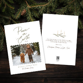 Tarjeta Festiva Foto Minimalista moderna de Peace on Earth Script