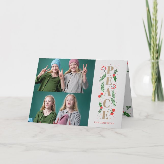 Tarjeta Festiva Foto múltiple de Pine Holly Berry Gold Peace (Anverso)