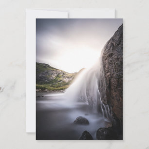 Tarjeta Festiva Foto paisajista de la cascada de Noruega