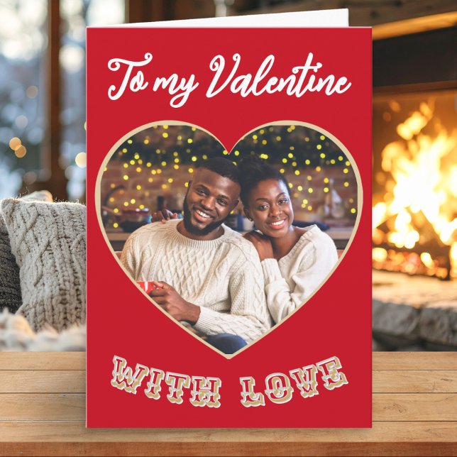 Tarjeta Festiva Foto Personalizada Corazón Romántico Día de San Va (A classic Valentine's card in red with custom photo in a heart shaped frame and decorative text)
