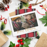 Tarjeta Festiva Fotos de oro alegres navidades rojas y verdes<br><div class="desc">Efecto dorado guión elegante alegría navidad con la coordinación del diseño del tartán de verificación rojo y verde. Espacio para un solo diseño fotográfico.</div>