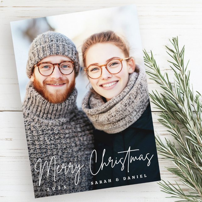 Tarjeta Festiva Fotos rojas de la elegante escritura navideña (Merry Christmas elegant script red photo Holiday Card)