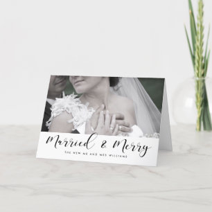 Tarjeta Festiva Fuente negra casada y elegante de Merry