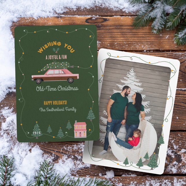 Tarjeta Festiva Fun Navidades de la vieja época foto del árbol de  (Fun Old-Time Christmas Pink Retro Car Tree Photo Holiday Card)