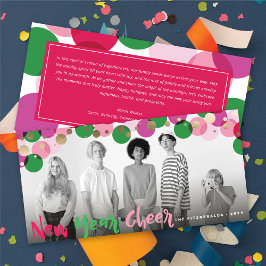 Tarjeta Festiva Fun y coloridos puntos de confetti en Año Nuevo