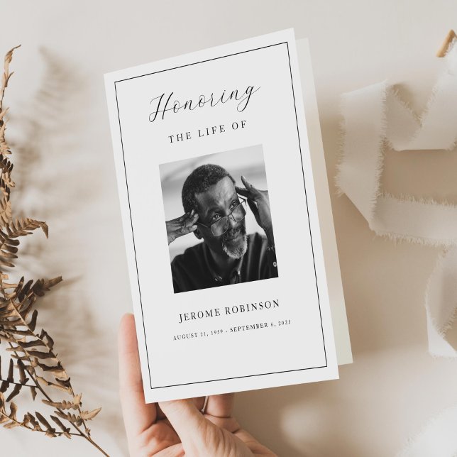 Tarjeta Festiva Funeral Program Template Celebration of Life 5 x 7 (Subido por el creador)