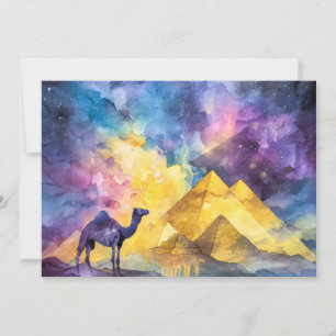 Tarjeta Festiva Galaxia del desierto con camello y pirámide en acu