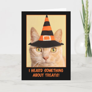 Tarjeta Festiva Gato atigrado naranja de Halloween feliz bruja