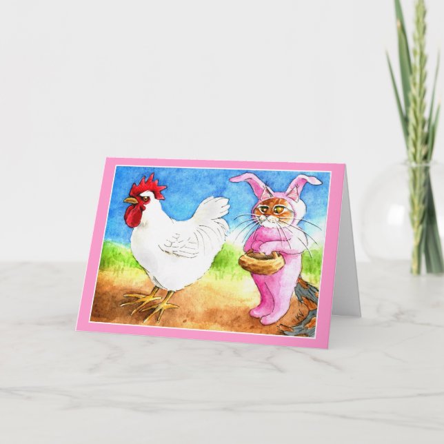 Tarjeta Festiva Gato de Pascua con traje de conejo y gallo (Anverso)