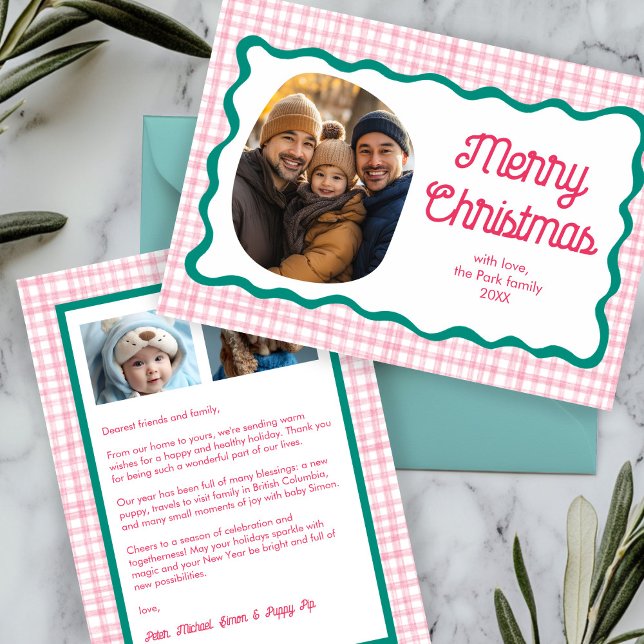 Tarjeta Festiva Gingham Wavy Navidades verdes rosados Personalizad (Gingham Wavy Pink Green Christmas Custom 3 Photo Holiday Card
)