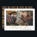 Tarjeta Festiva Gloria del guión dorado a la foto del tartán de la<br><div class="desc">Efecto dorado guión elegante feliz Navidad con la coordinación del diseño tartán de la comprobación de mostaza. Espacio para un solo diseño fotográfico.</div>