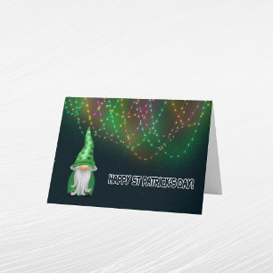 Tarjeta Festiva Gnome Green Lights St Patricks Day