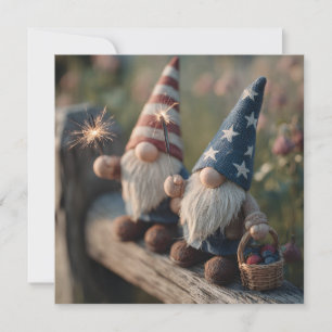 Tarjeta Festiva Gnomes patrióticos norteamericanos con espumantes