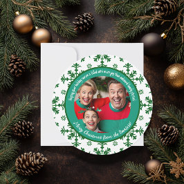 Tarjeta Festiva Graciosa foto familiar llena de alegría verde y bl