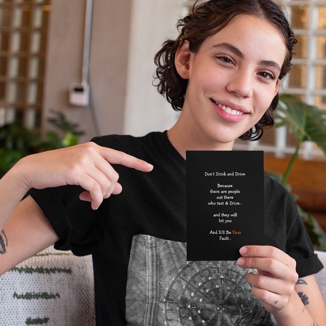 Tarjeta Festiva Gracioso no bebas y conduce el humor del Chiste cu (Funny Don't Drink and Drive Joke Humor Birthday Holiday Card)