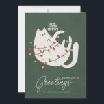 Tarjeta Festiva Graciosos Navidades de gatos alumbran saludos de t<br><div class="desc">Un gatito blanco travieso y juguetón se enreda con luces de Navidades rojas y amarillas. La frase "Querido Papá Noel lo intentó" está arriba. Personaliza con tu nombre abajo y con un mensaje personal en la parte posterior.</div>