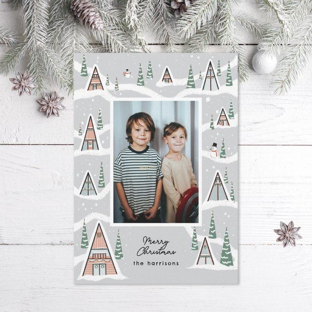 Tarjeta Festiva Gris Snowy A-Frames Winter Cabin Photo (Subido por el creador)