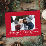 Tarjeta Festiva Guión de caligrafía de Navidades rojos simple foto<br><div class="desc">La tarjeta de vacaciones Sencilla 3 Fotográfica de caligrafía de Navidades rojos incluye un moderno saludo caligráfico sobre una foto horizontal.</div>