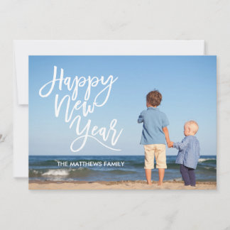Tarjeta Festiva Guión de pincel blanco feliz foto de año nuevo