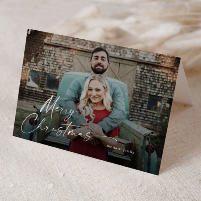 Tarjeta Festiva Guión navideño mínimo de merry 2 Foto (Modern script Merry Christmas Photo Holiday Cards.)