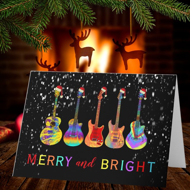 Tarjeta Festiva Guitanos con sombreros de Santa (Merry and Bright Christmas colorful electric acoustic guitars custom holiday greetings folded card)