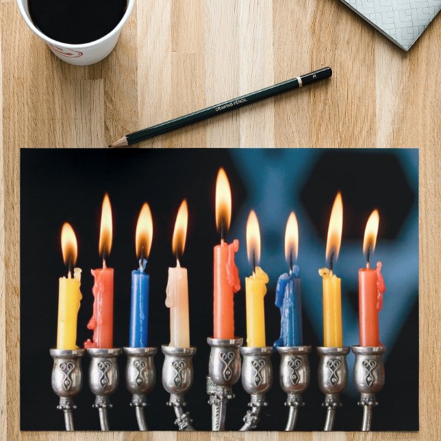 Tarjeta Festiva Hannukah Menorah (Subido por el creador)