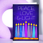 Tarjeta Festiva Hanukkah Blue Boho Pattern Vela Paz Luz de amor<br><div class="desc">"Paz, amor y luz". Un ilustracion juguetón, moderno y artístico de velas de patrón boho en una menorah te ayuda a iniciar las vacaciones de Hanukkah. Las variadas velas azules con coloridos patrones de Relieve metalizado falsos superponen un fondo rico y azul profundo con texturas. Siente el calor y la...</div>