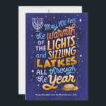 Tarjeta Festiva Hanukkah no foto de Light and Latkes<br><div class="desc">Tarjeta no fotográfica,  que incluye un sentimiento Hanukkah brillante y colorido,  con letras a mano,  con linternas y luces de la menorah. El lado inverso tiene un patrón de coordinación y se pueden agregar fotos familiares.</div>