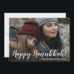Tarjeta Festiva Hanukkah Photo Holiday Card<br><div class="desc">Esta preciosa tarjeta de foto que dice "¡Feliz Hanukkah!" en letra de guión en la parte delantera y tu nombre familiar con el año es perfecto para mandarla a amigos y familiares. Para ver cómo se verán sus tarjetas, simplemente seleccione Personalizar esta plantilla, cargue una foto favorita y escriba su...</div>