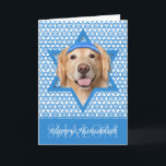 Tarjeta Festiva Hanukkah Star of David - Golden Retriever - Corona<br><div class="desc">Lo que podría hacer que decir Feliz Hanukkah sea más divertido que tener a este perro de Golden Retriever usando un Yamaka rodeado por la Estrella de David. Este maravilloso diseño navideño hará las delicias de tus amigos y familiares, así como de otros amantes del perro. Este diseño está disponible...</div>