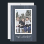 Tarjeta Festiva Hanukkah, una acuarela azul rusa y moderna<br><div class="desc">Esta rústica y moderna tarjeta Happy Hanukkah con un fondo de color azul profundo es una forma magnífica de celebrar el festival de las luces. Busque productos de coordinación de Parcel Studios.</div>