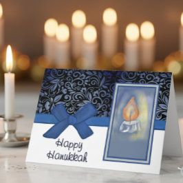 Tarjeta Festiva Happy Hanukkah Elegant Blue Scroll Pattern Candle