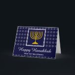 Tarjeta Festiva HAPPY HANUKKAH | Estrella de David<br><div class="desc">FELIZ HANUKKAH Star de la tarjeta de vacaciones de David con TEXTO de PERSONALIZABLE. Elegante tarjeta de felicitación para celebrar HANUKKAH. Fondo azul oscuro con la Estrella de David plateada y tipografía blanca. El texto de LAPlaceholder en la cubierta y en el saludo interno son personalizables, por lo que puede...</div>