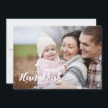 Tarjeta Festiva Happy Hanukkah Snow Bubbles Holiday Card<br><div class="desc">La elegante y bonita tarjeta de fotos Happy Hanukkah Snow Bubbles Holiday es perfecta para todos sus amigos y familia en esta temporada de vacaciones. Personalizar el texto con el nombre de tu familia y el año e intercambia la foto por una foto de tus hijos, mascota o toda la...</div>