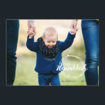 Tarjeta Festiva Happy Hanukkah Snow Bubbles Holiday Card<br><div class="desc">La elegante y bonita tarjeta de fotos Happy Hanukkah Snow Bubbles Holiday es perfecta para todos sus amigos y familia en esta temporada de vacaciones. Personalizar el texto con el nombre de tu familia y el año e intercambia la foto por una foto de tus hijos, mascota o toda la...</div>