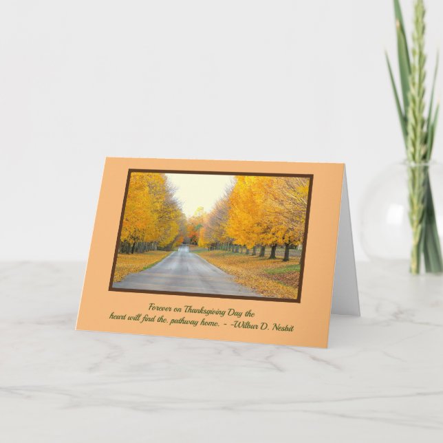 TARJETA FESTIVA HERMOSA CARRETERA ENLAZADA CON ÁRBOLES DE ORO/THAN (Anverso)