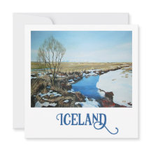 Hermoso paisaje de nieve de primavera en Islandia