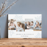 Tarjeta Festiva Hielo | Nevada 4 Collage de fotos Hanukkah<br><div class="desc">El moderno y único diseño de la tarjeta Hanukkah cuenta con cuatro fotos favoritas que se organizan lado a lado, junto con las enormes siluetas de copos de nieve azul pálido en el fondo. Personalice con su saludo de vacaciones personalizado y su(s) apellido(s) bajo letras clásicas; mostrado con "Joyous Hanukkah"....</div>